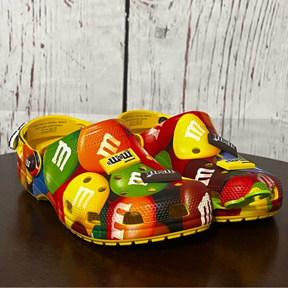 CROCS M&M'S x Crocs Classic Clog limited edition size 8 nwt - Picture 3 of 16